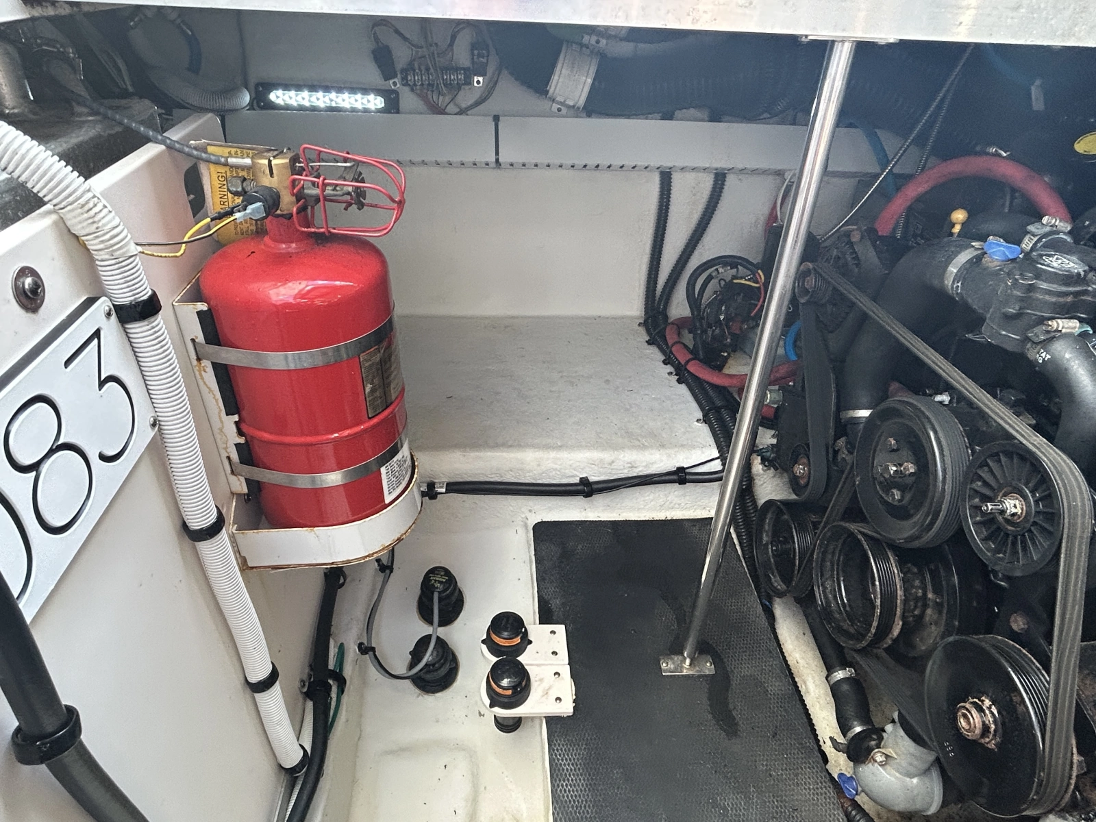 2015 Chaparral 310 Signature