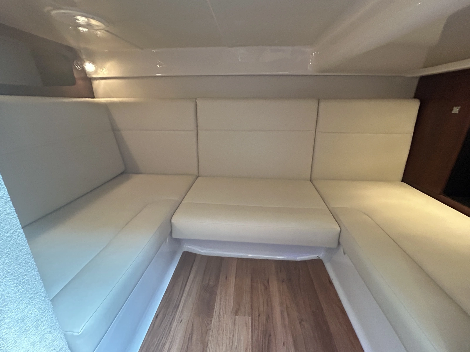 2015 Chaparral 310 Signature