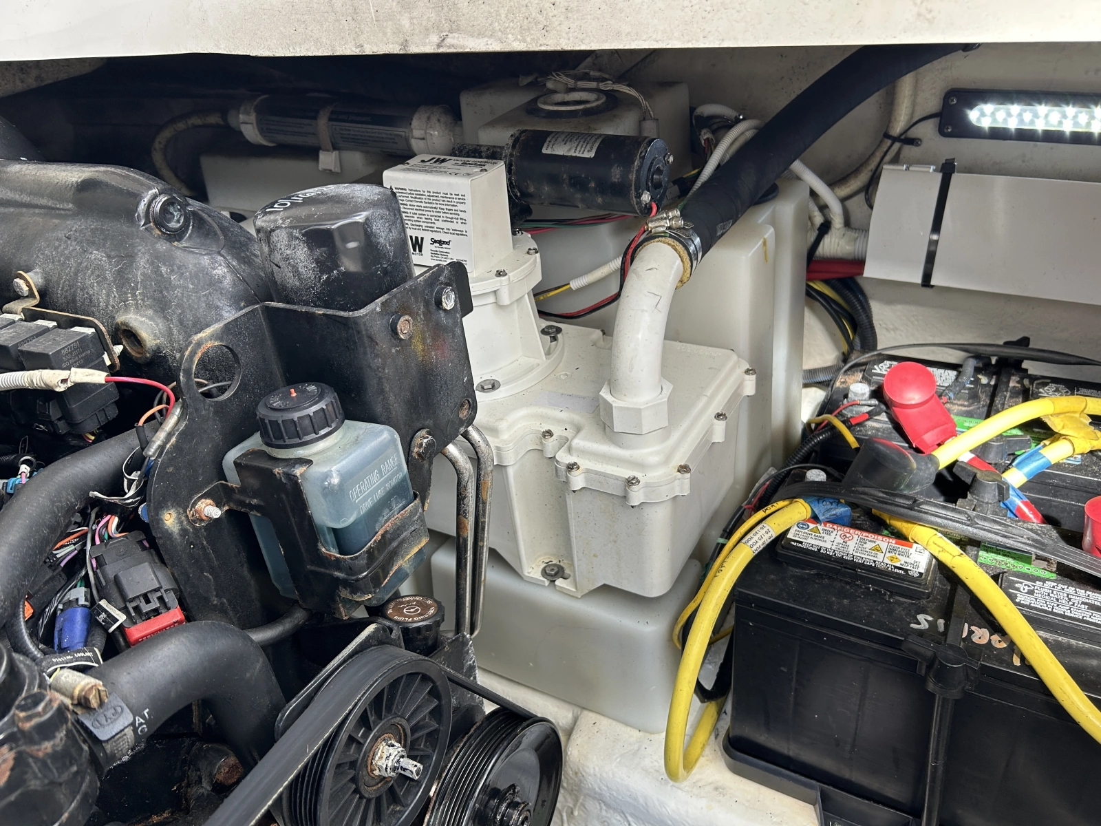 2015 Chaparral 310 Signature