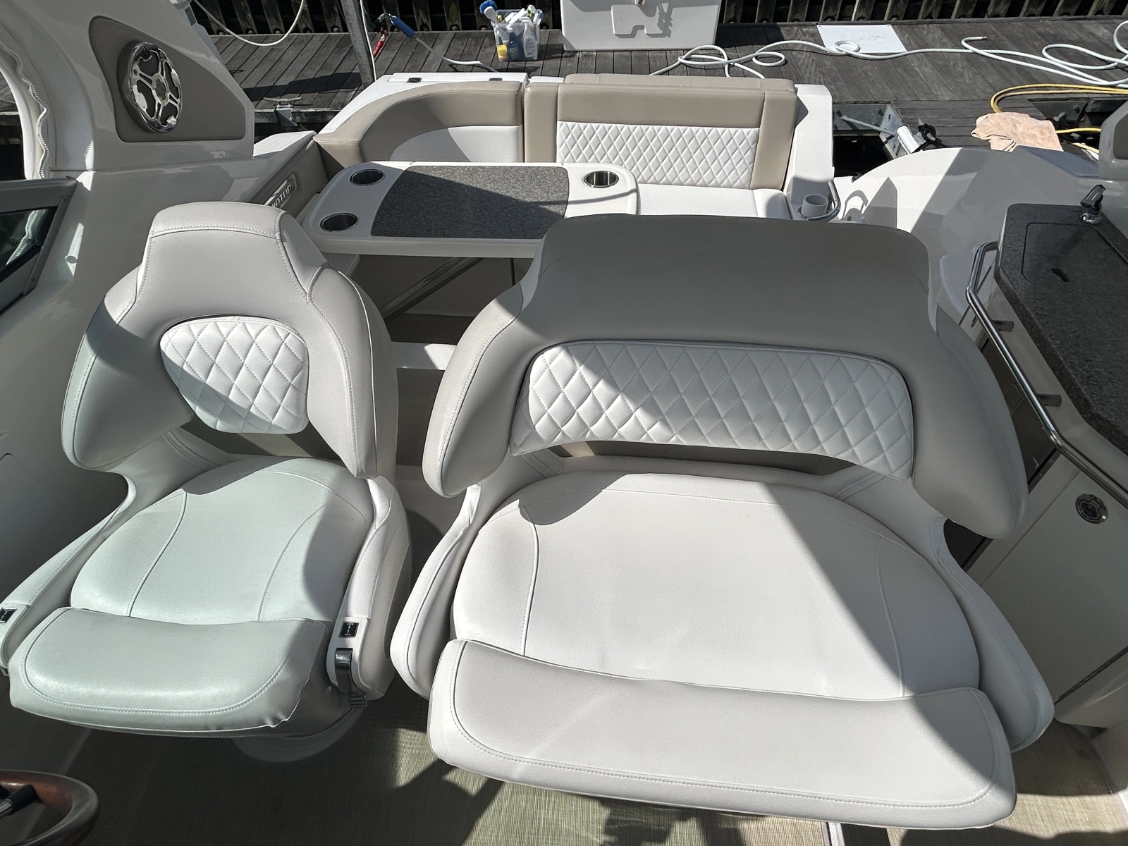 2015 Chaparral 310 Signature
