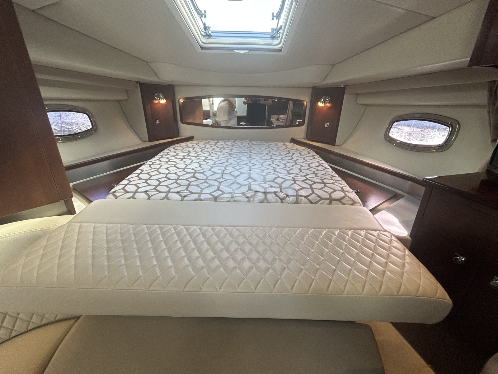 2015 Chaparral 310 Signature