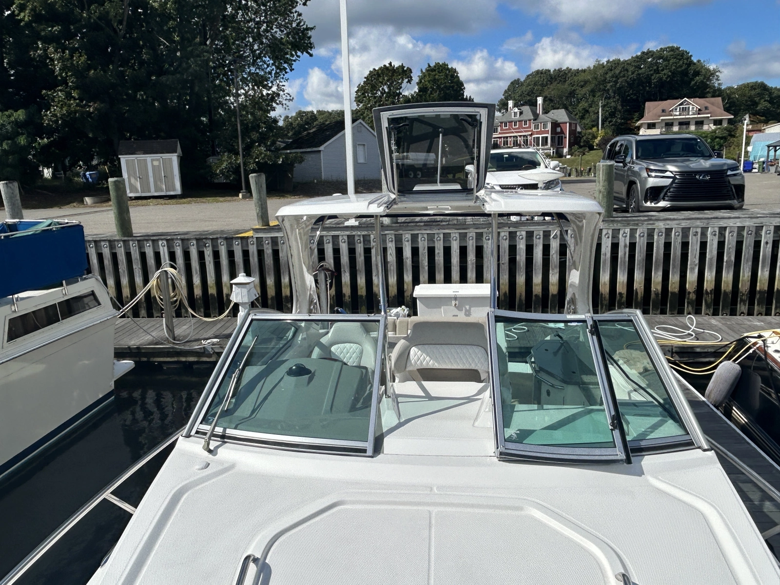 2015 Chaparral 310 Signature