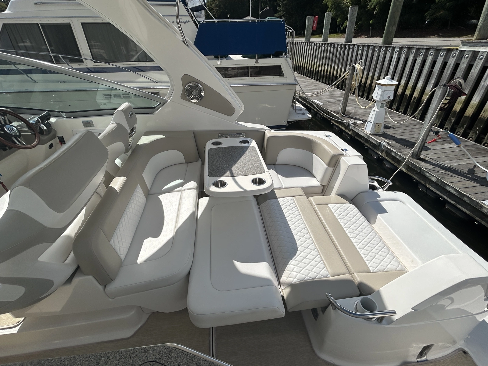 2015 Chaparral 310 Signature