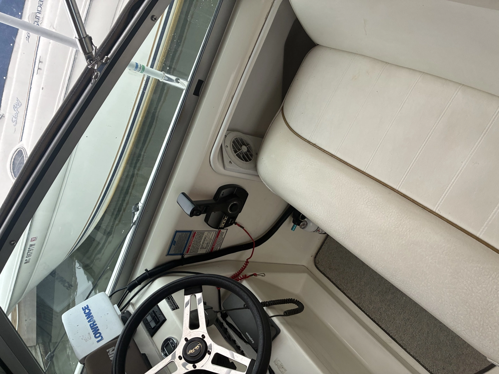 27ft Sea Ray Yacht For Sale