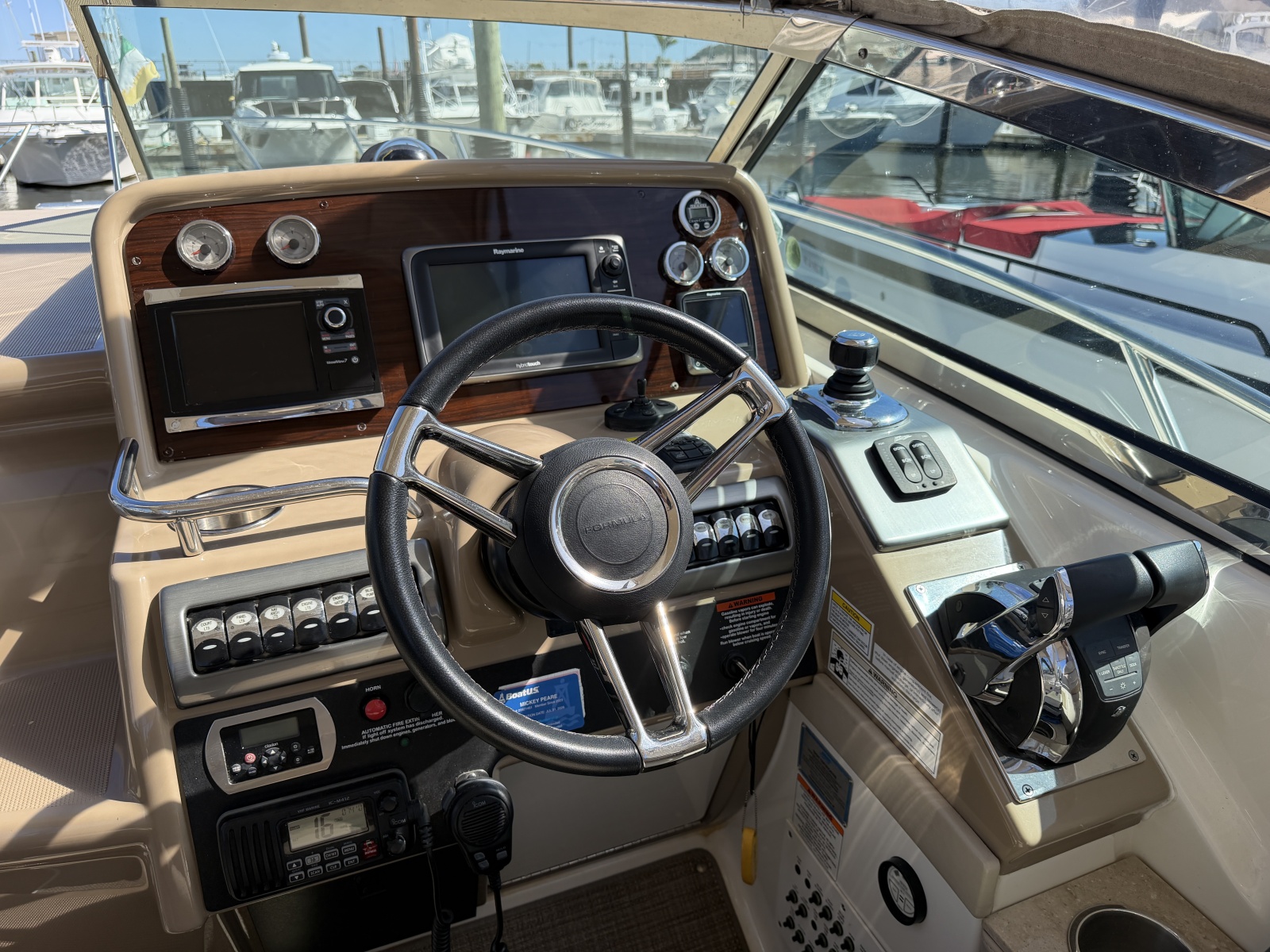 2015 Formula 31 Performance Cruiser