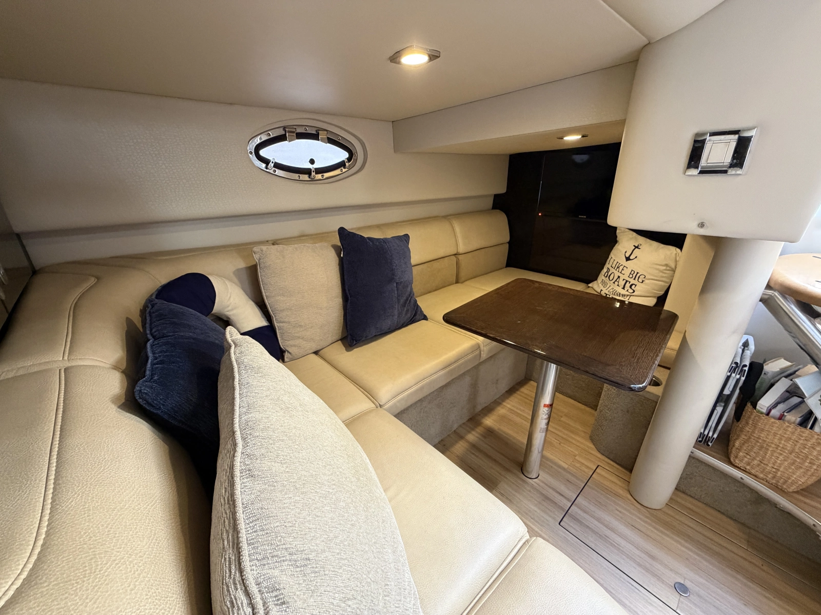 2015 Formula 31 Performance Cruiser