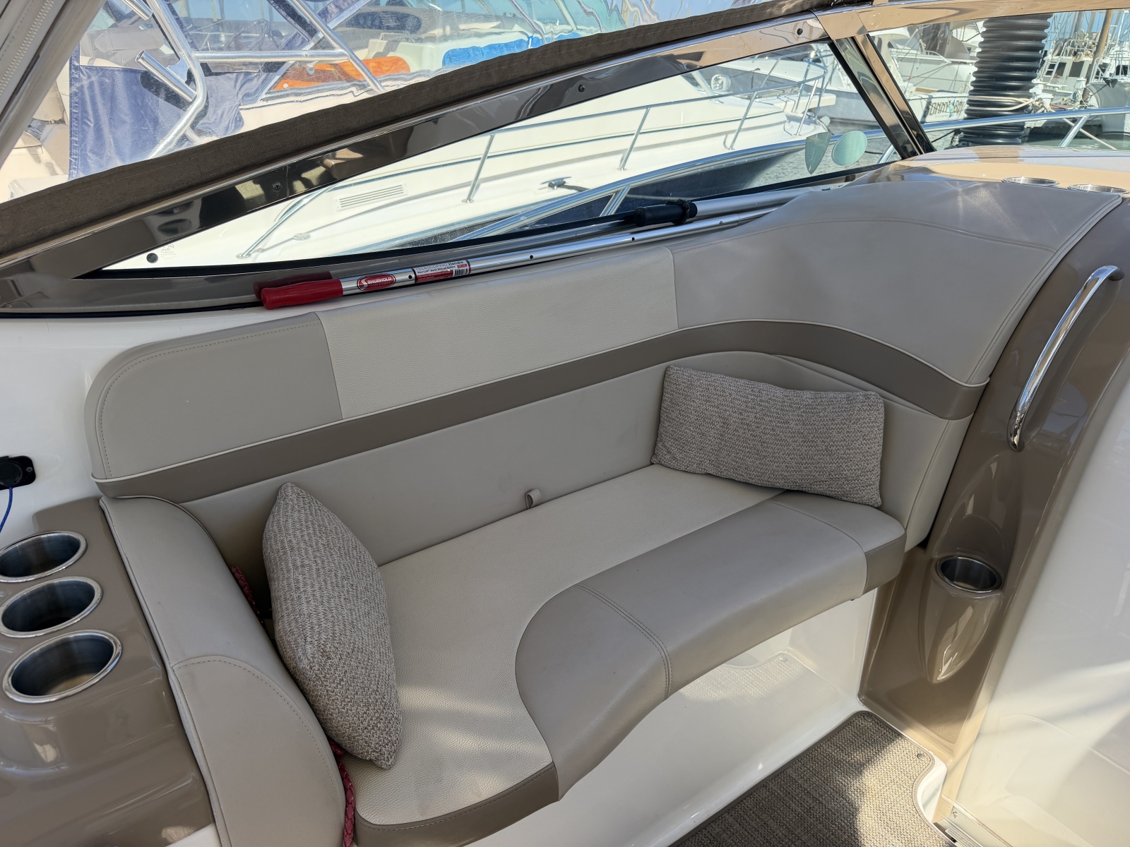 2015 Formula 31 Performance Cruiser