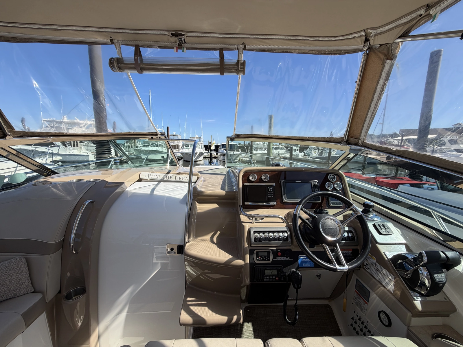 2015 Formula 31 Performance Cruiser