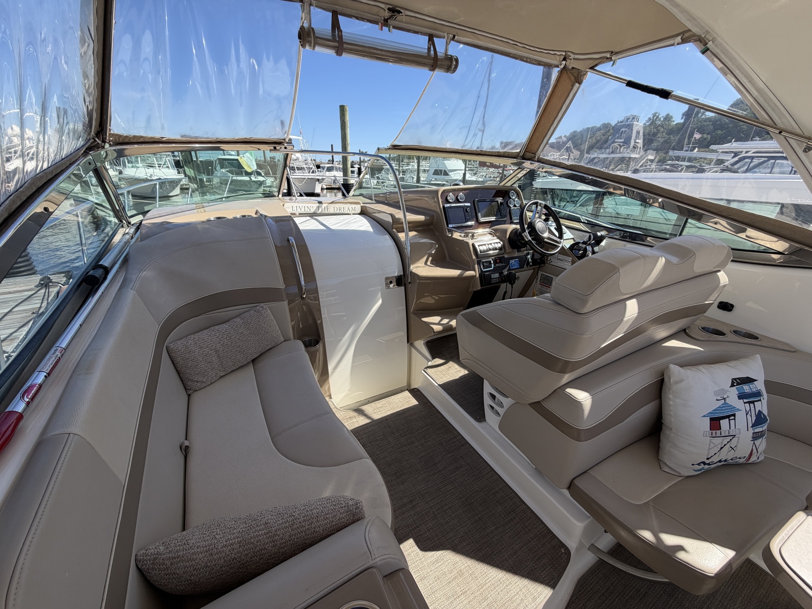 2015 Formula 31 Performance Cruiser