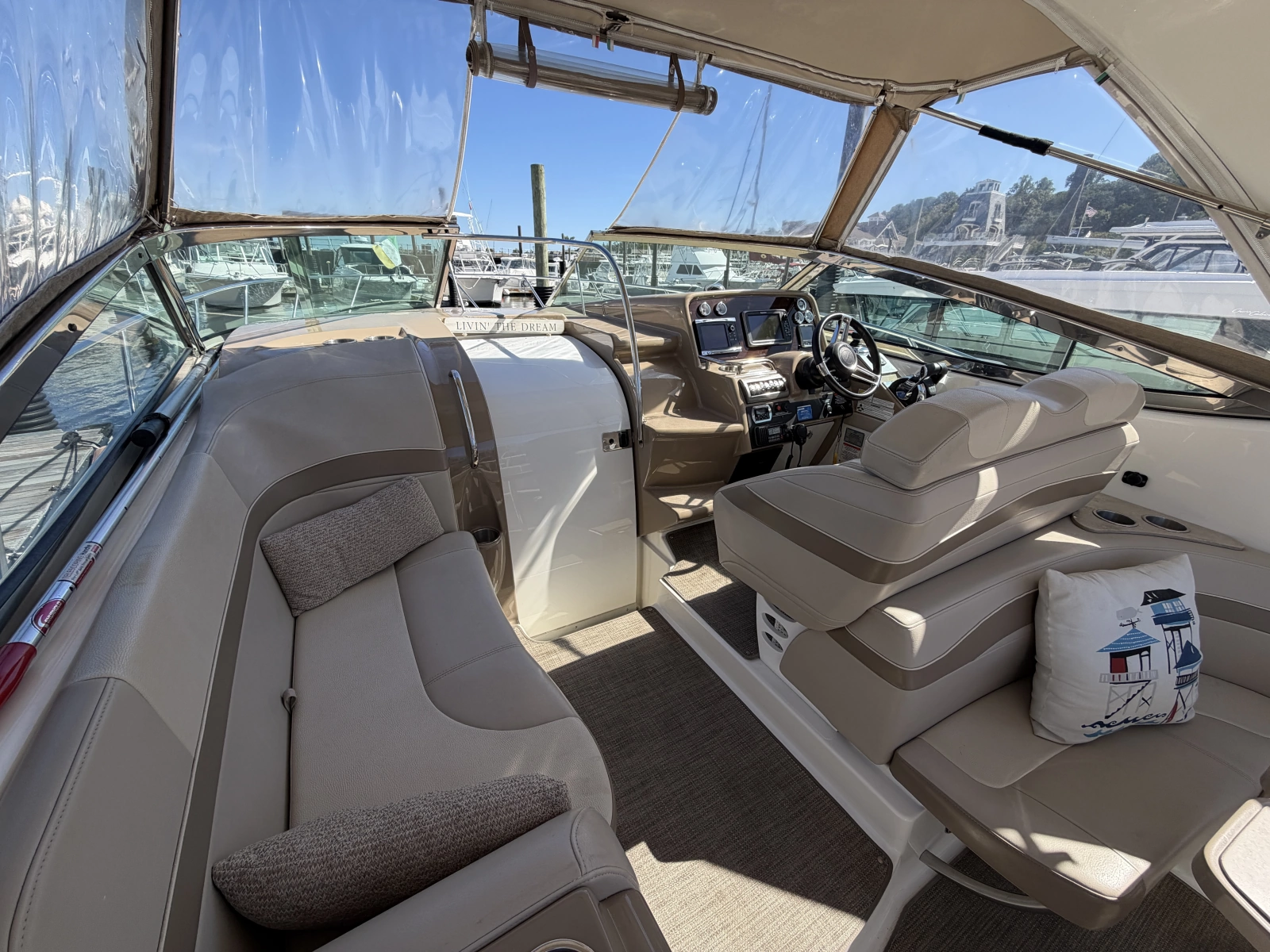 2015 Formula 31 Performance Cruiser