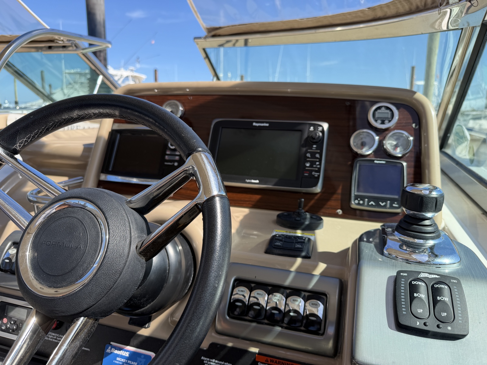 2015 Formula 31 Performance Cruiser