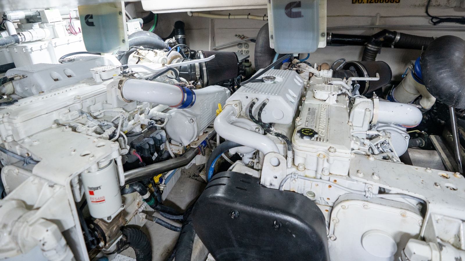 2016 Sea Ray L590