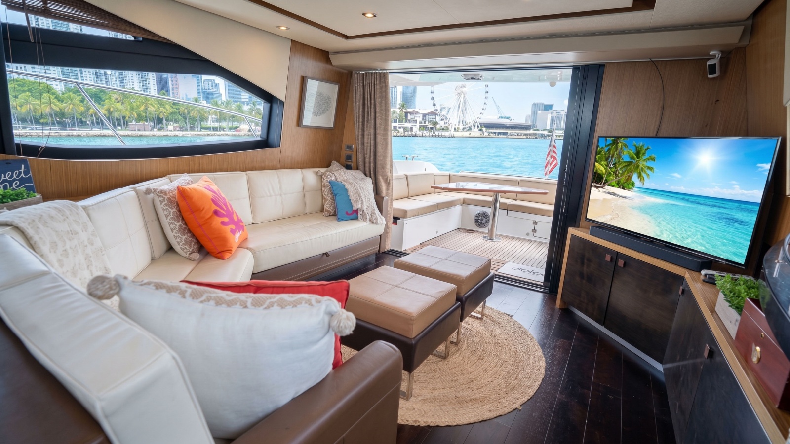 2016 Sea Ray L590