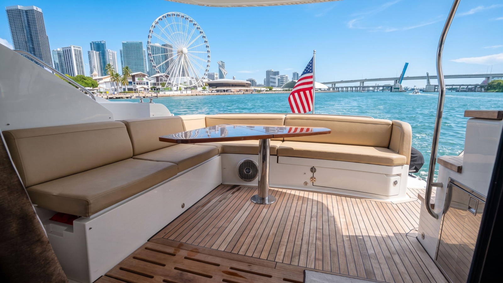 2016 Sea Ray L590