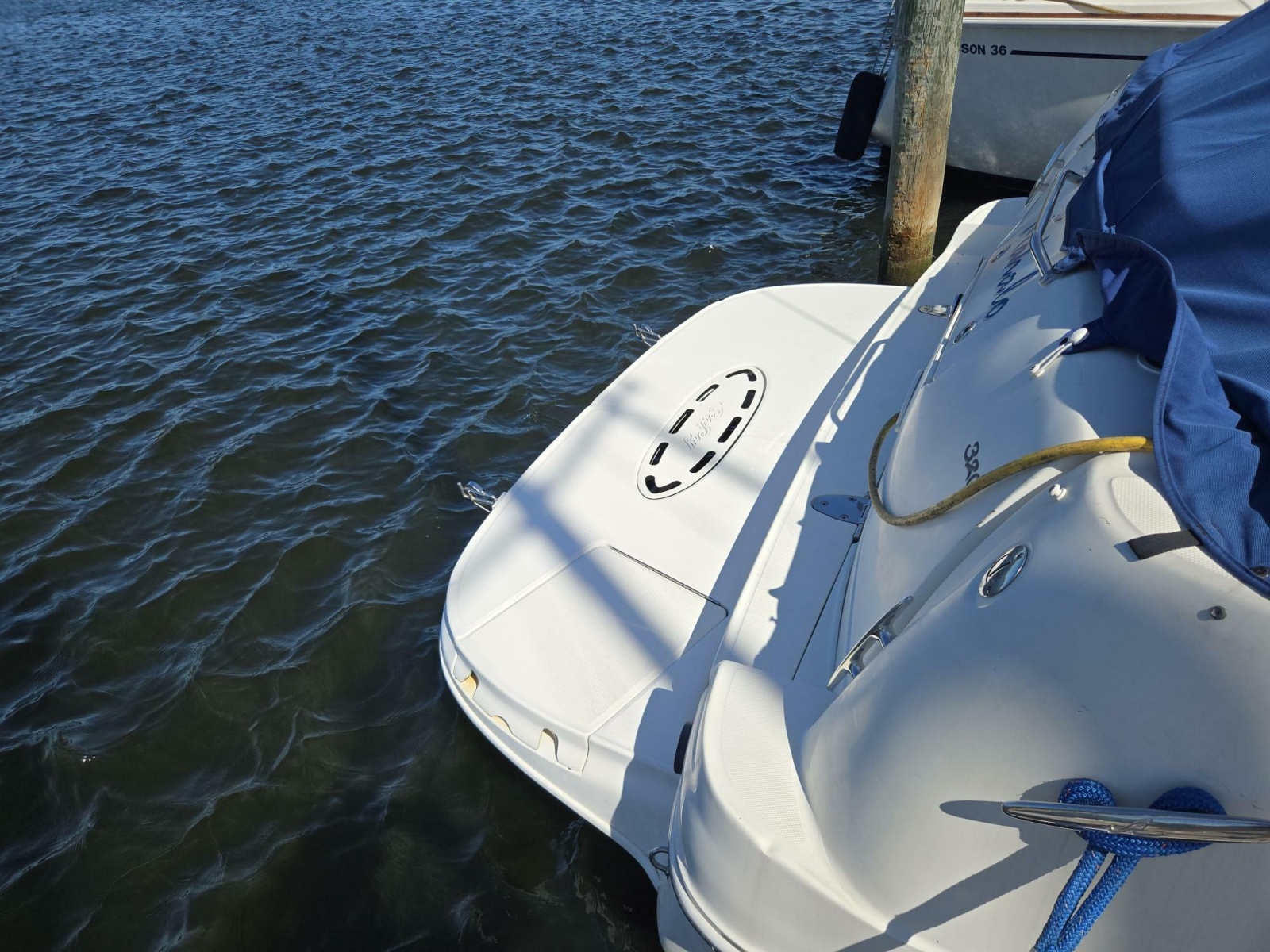 2005 Sea Ray 320 Sundancer