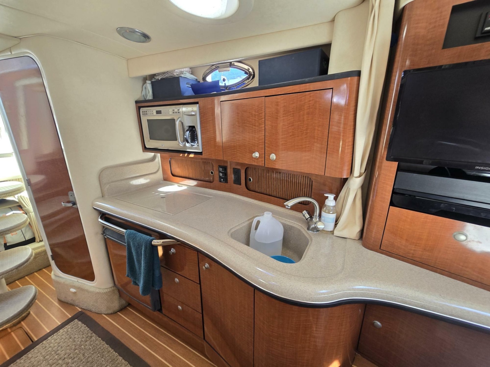 2005 Sea Ray 320 Sundancer