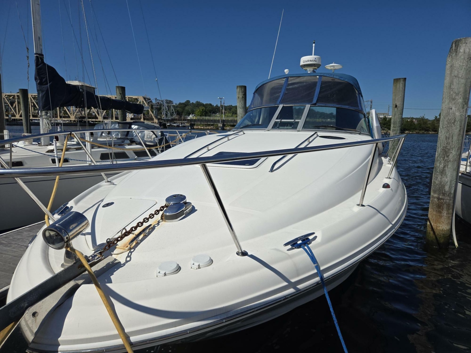 2005 Sea Ray 320 Sundancer