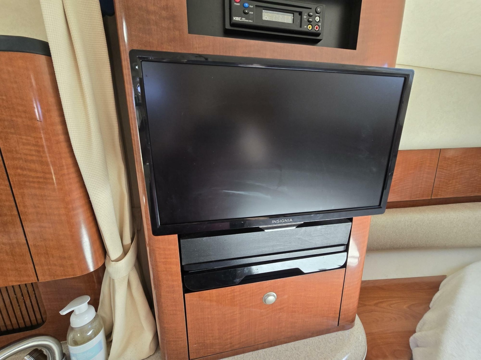 2005 Sea Ray 320 Sundancer