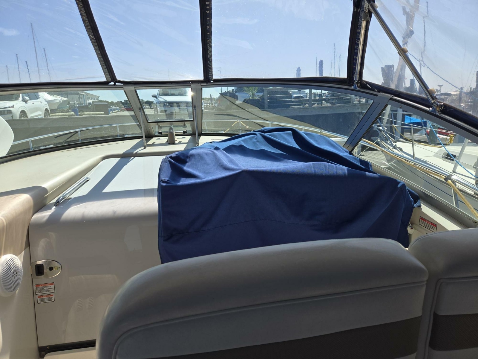 2005 Sea Ray 320 Sundancer