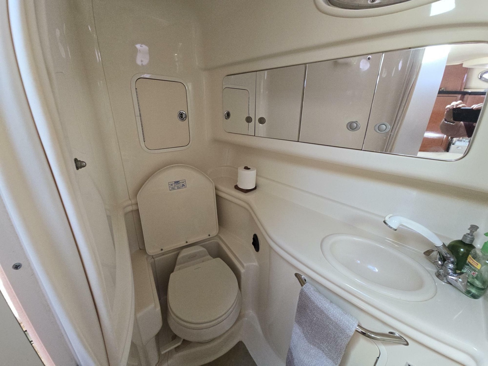 2005 Sea Ray 320 Sundancer