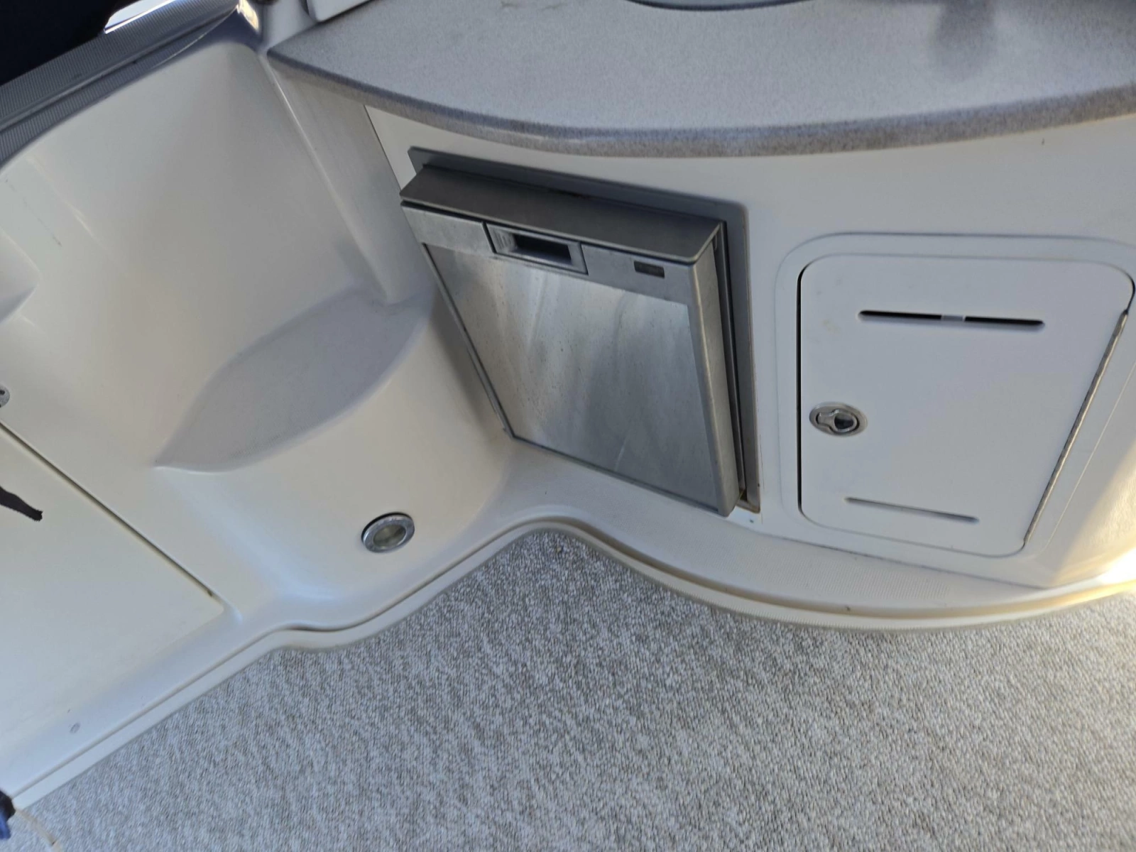 2005 Sea Ray 320 Sundancer
