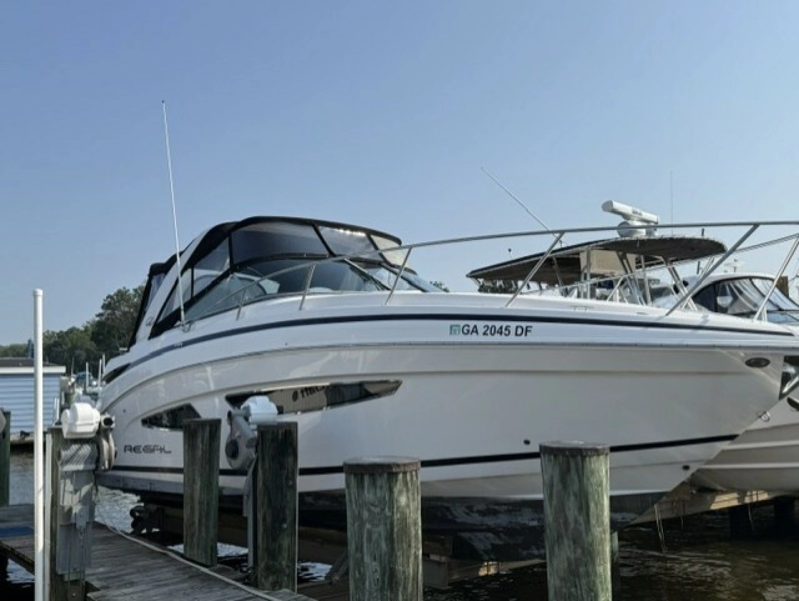 32ft Regal Yacht For Sale