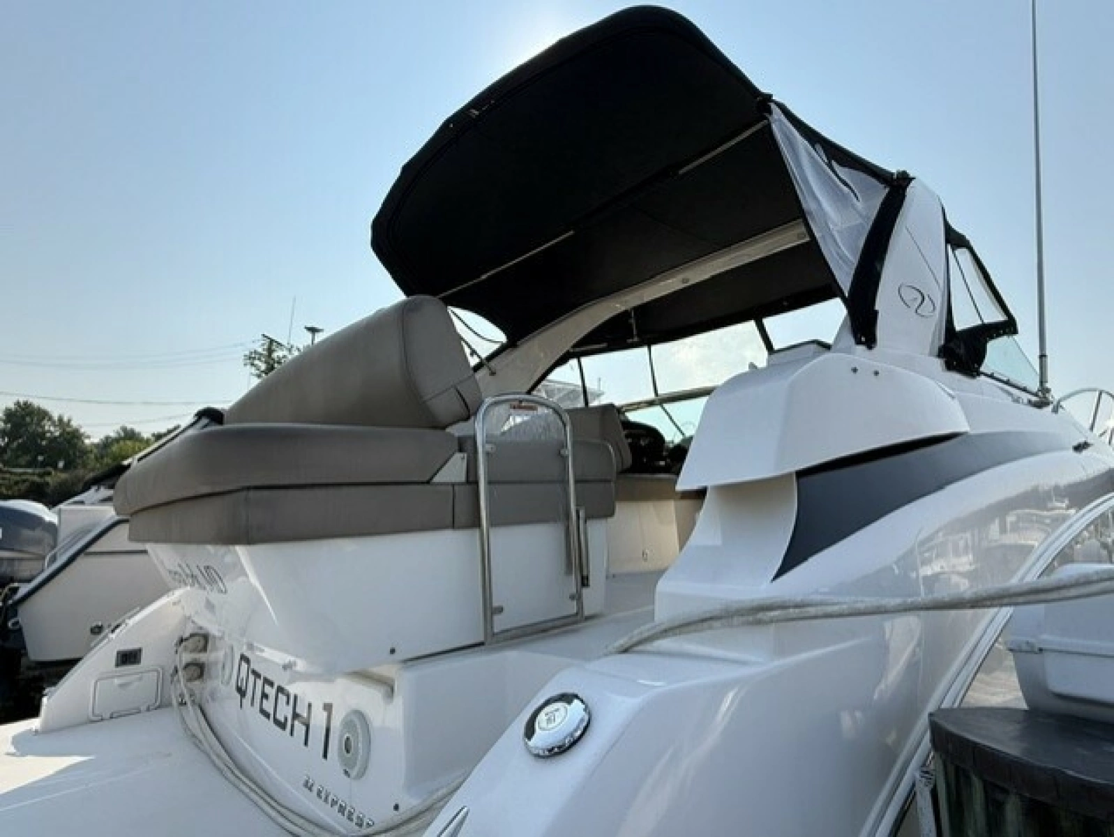 32ft Regal Yacht For Sale
