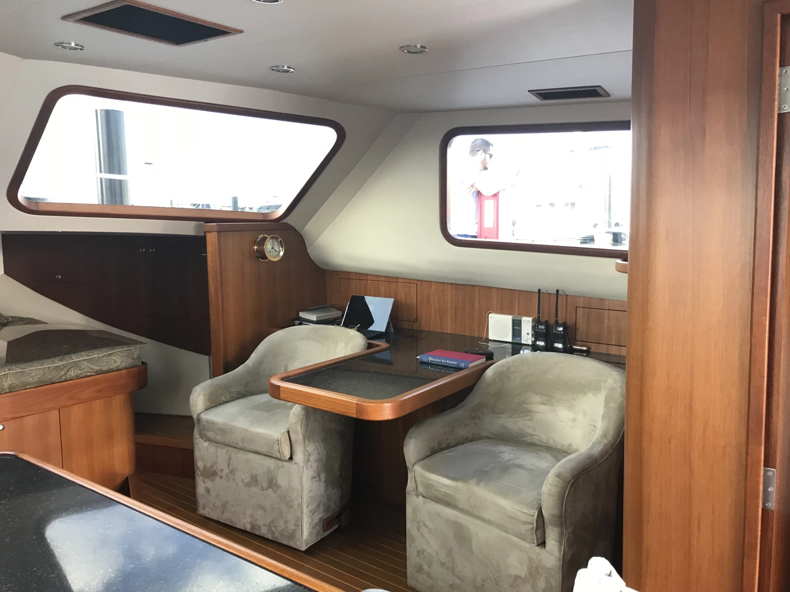 2004 Liberty Flybridge Sport Fish