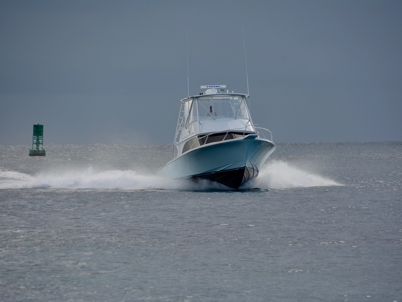 2004 Liberty Flybridge Sport Fish