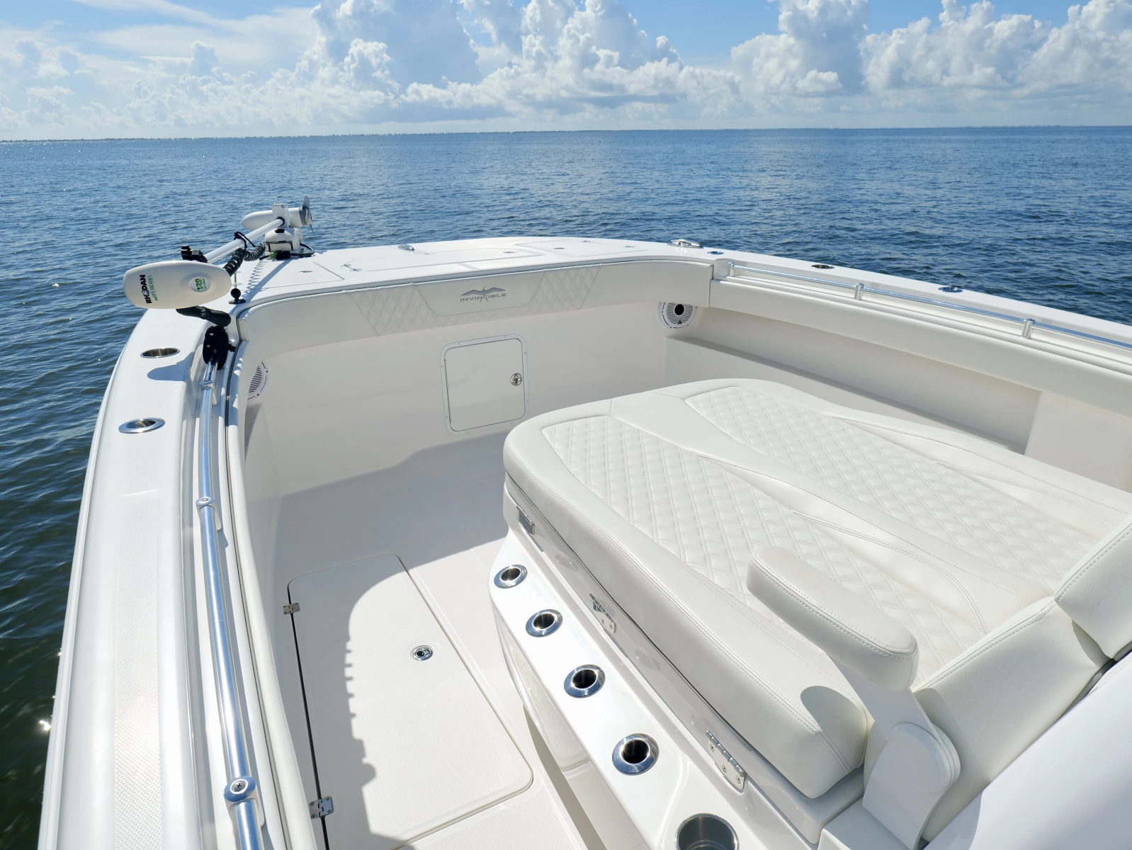 2022 Invincible 33 Catamaran
