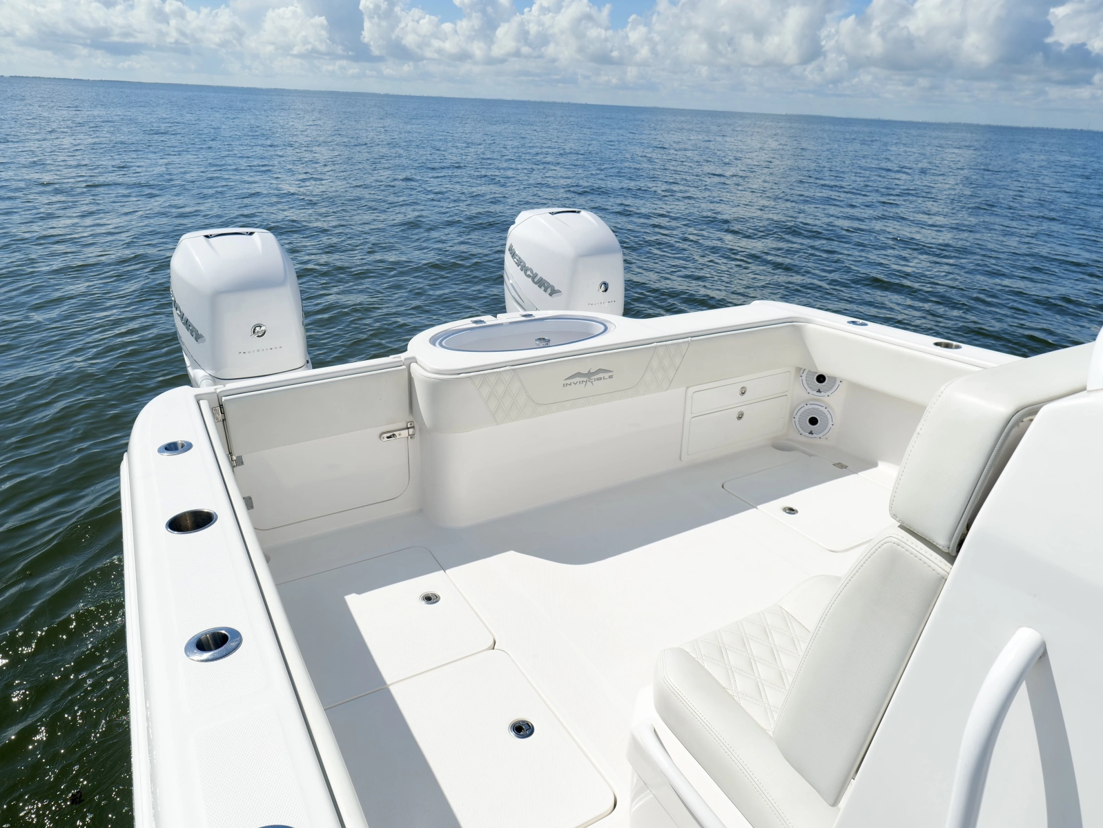 2022 Invincible 33 Catamaran
