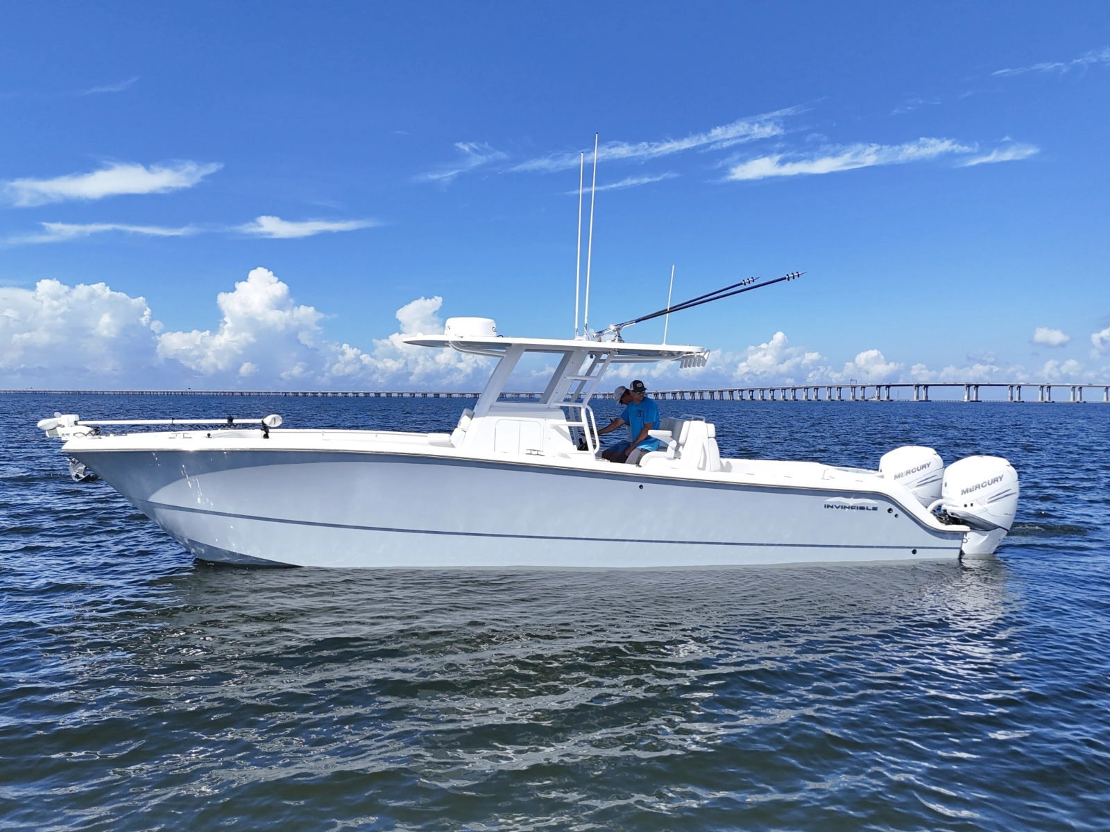 2022 Invincible 33 Catamaran