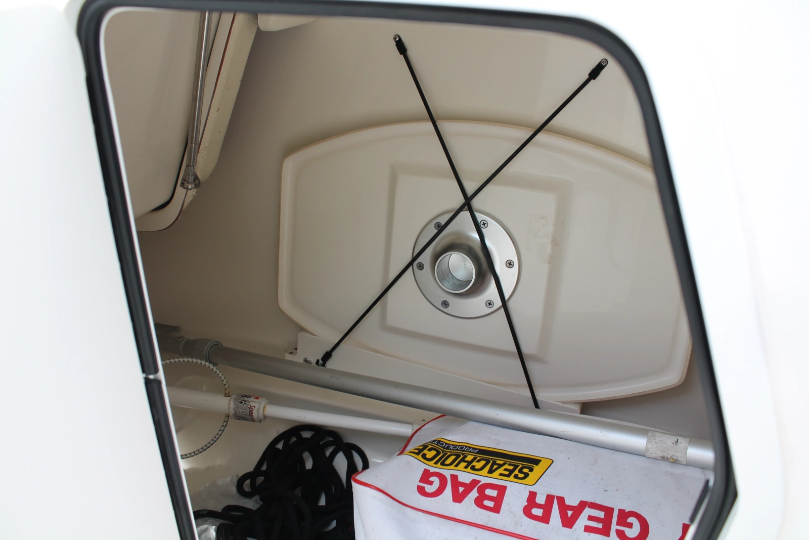 23ft Boston Whaler Yacht For Sale
