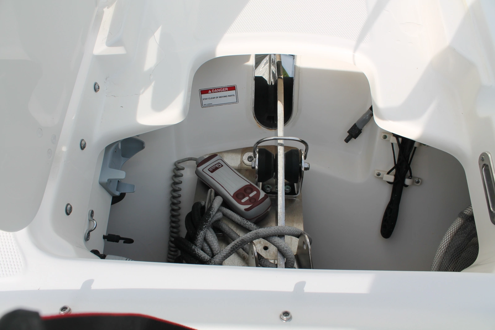 23ft Boston Whaler Yacht For Sale