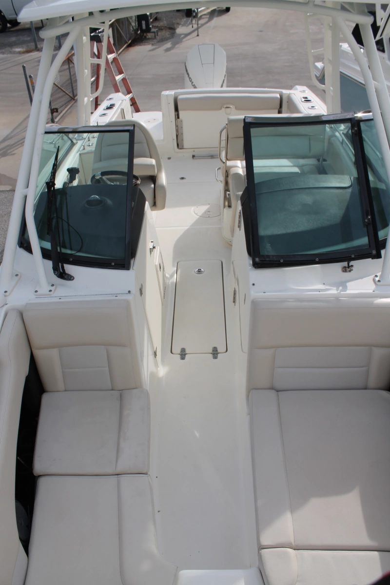 23ft Boston Whaler Yacht For Sale