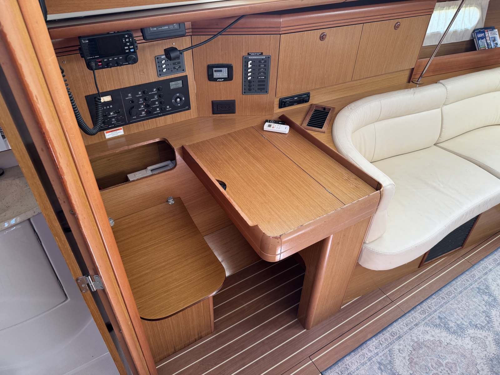 2006 Jeanneau 42DS