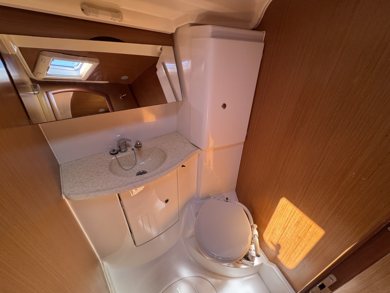 2006 Jeanneau 42DS