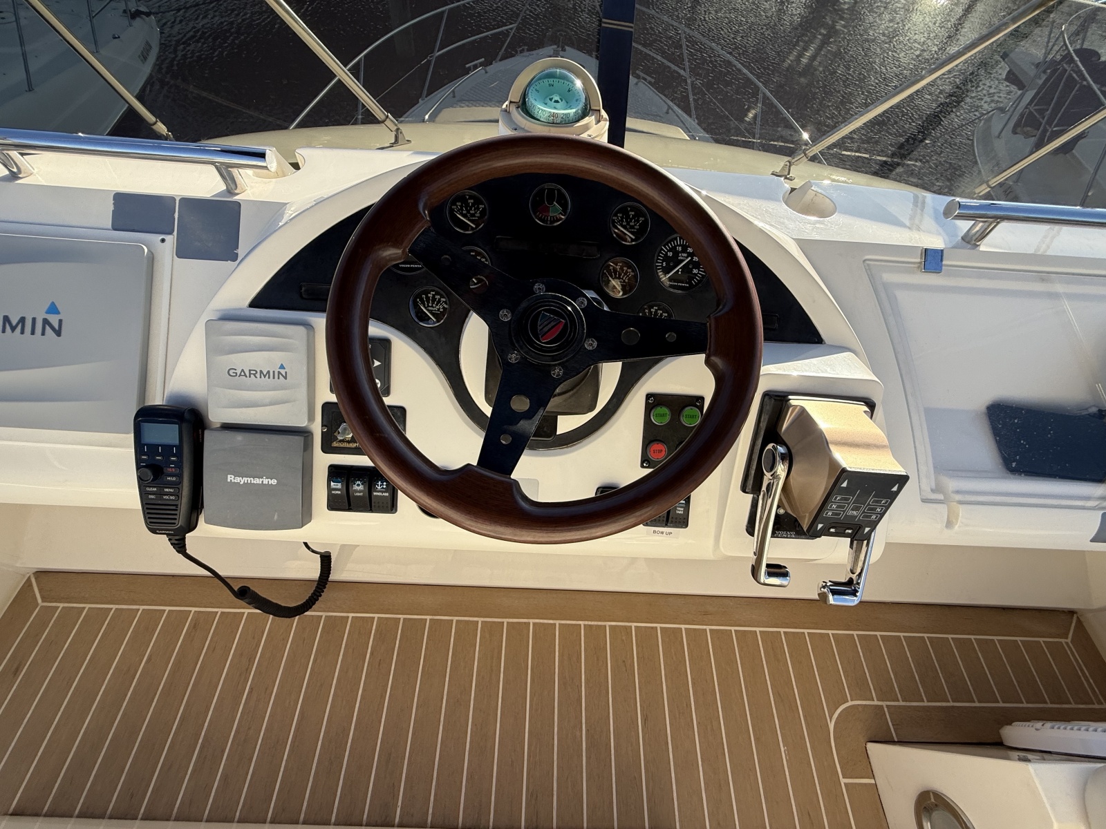 2004 Fairline Phantom 40