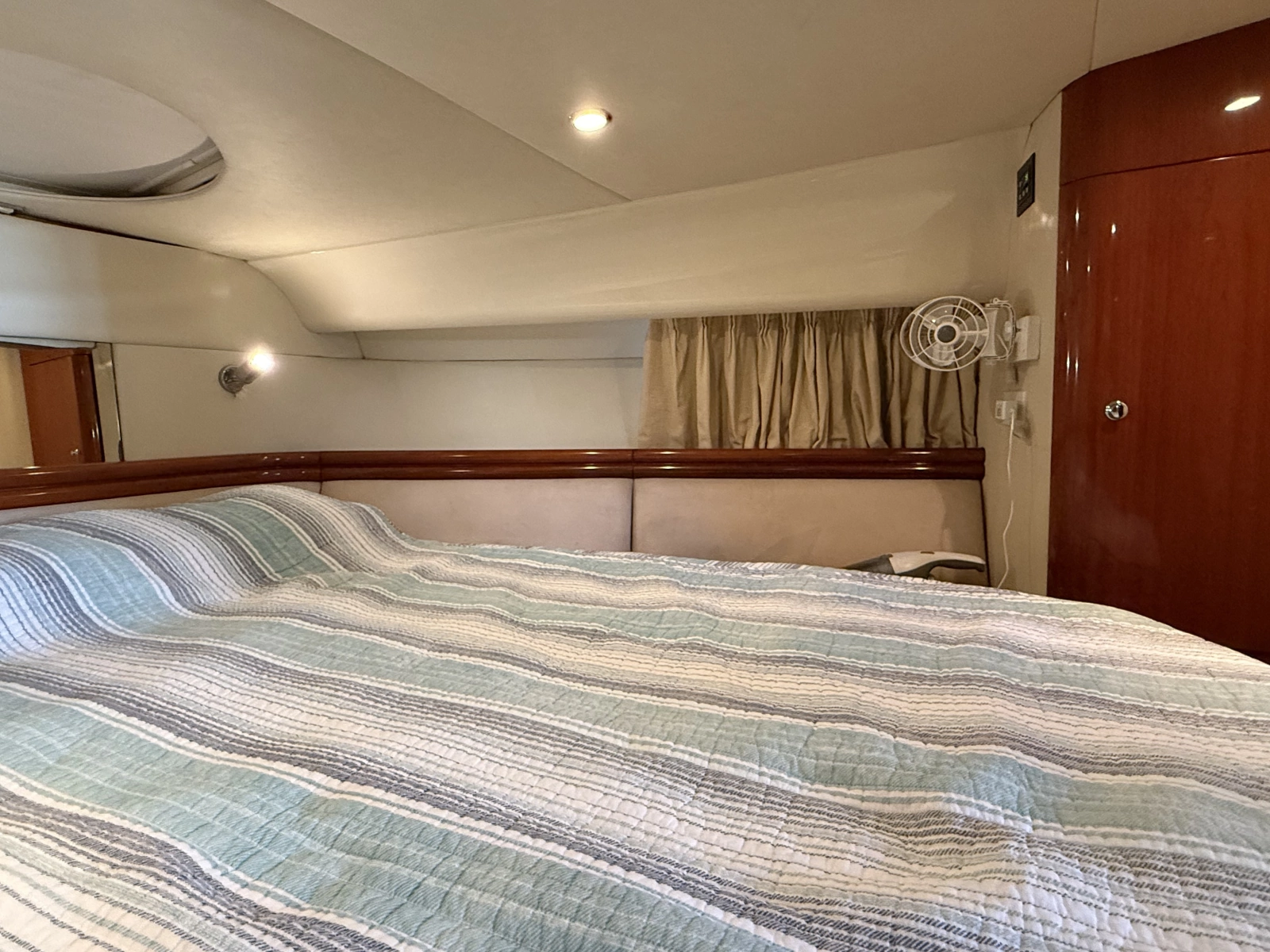 2004 Fairline Phantom 40