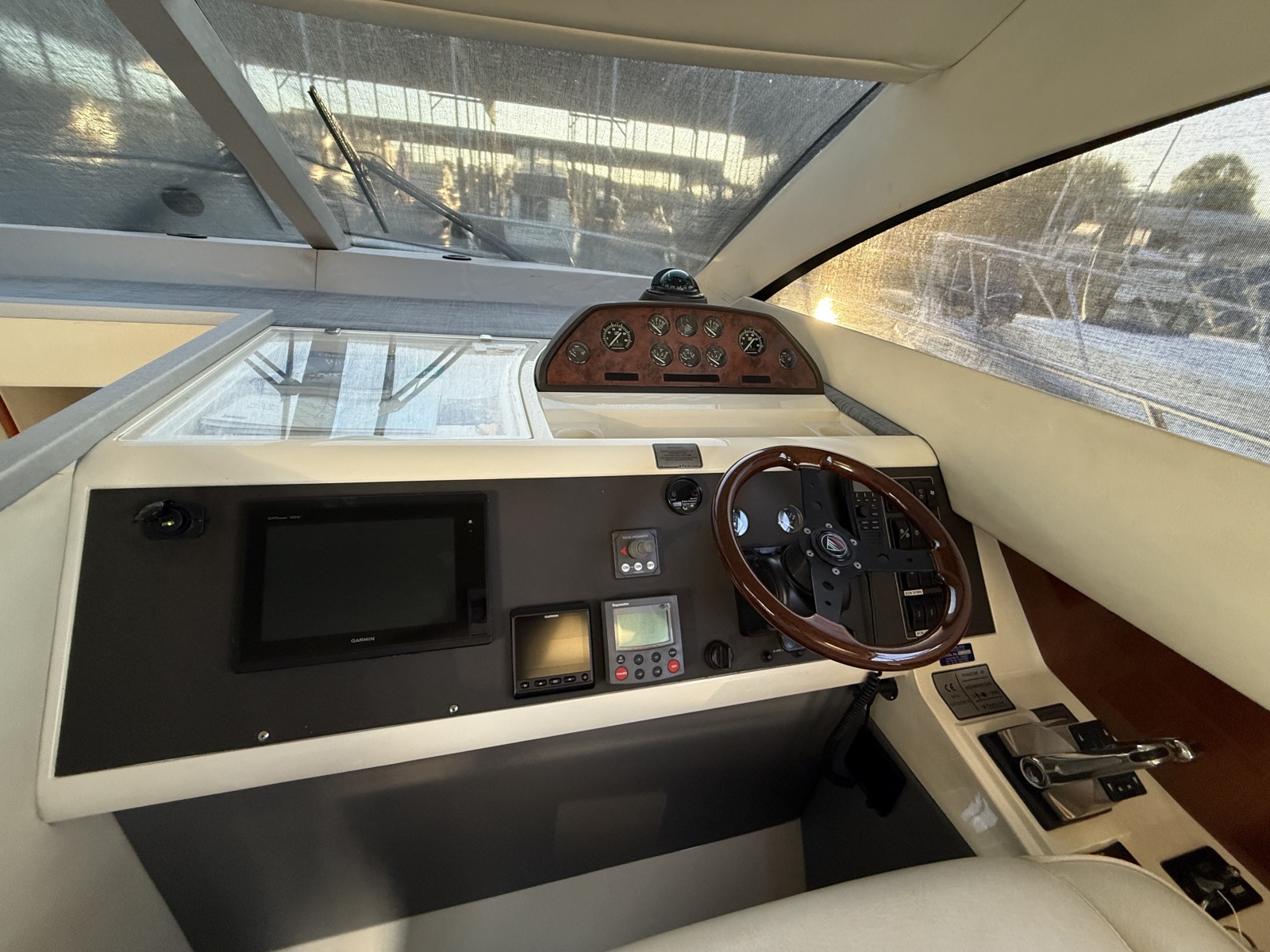 2004 Fairline Phantom 40