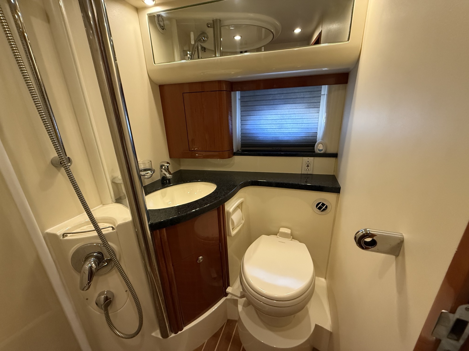 2004 Fairline Phantom 40