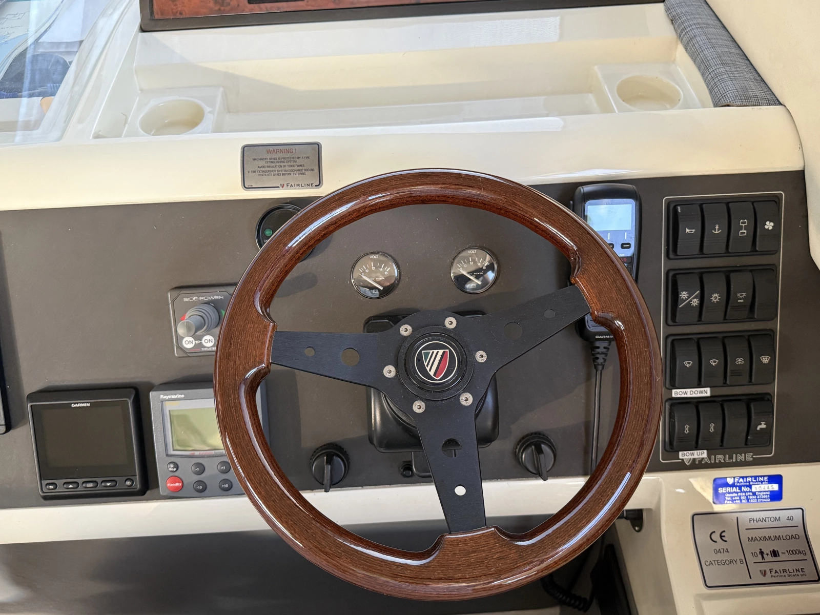 2004 Fairline Phantom 40