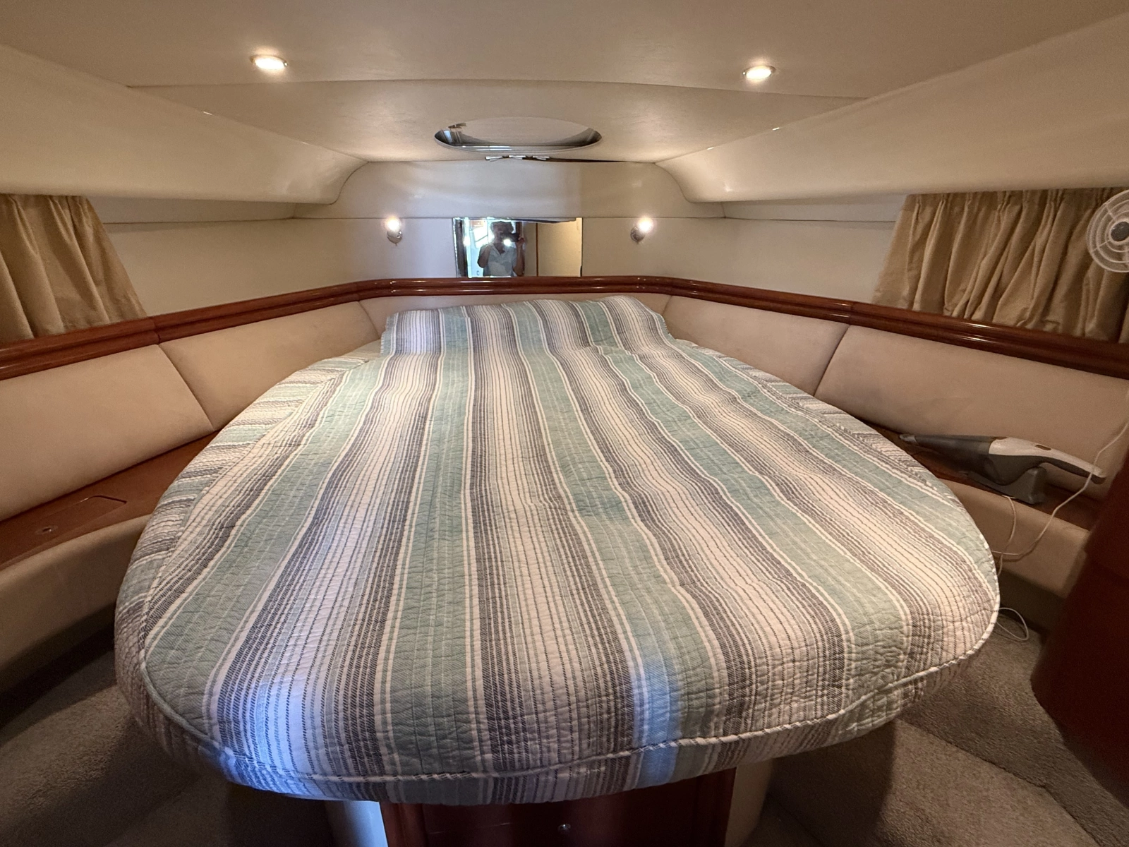 2004 Fairline Phantom 40