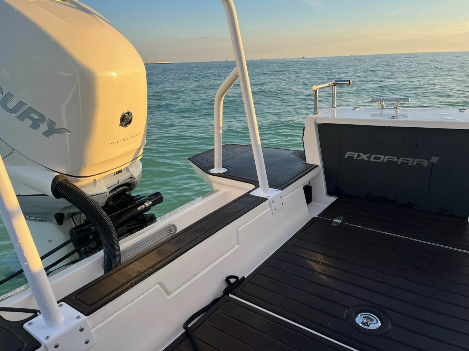 2017 Axopar 28 T-Top