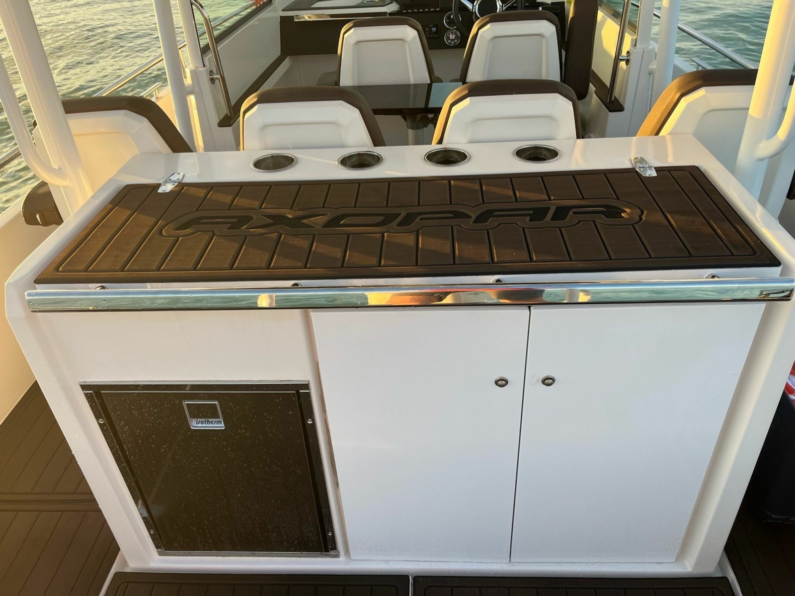 2017 Axopar 28 T-Top