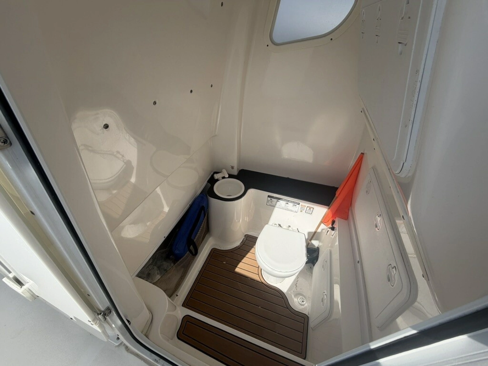 2016 Sea Fox 288 Commander