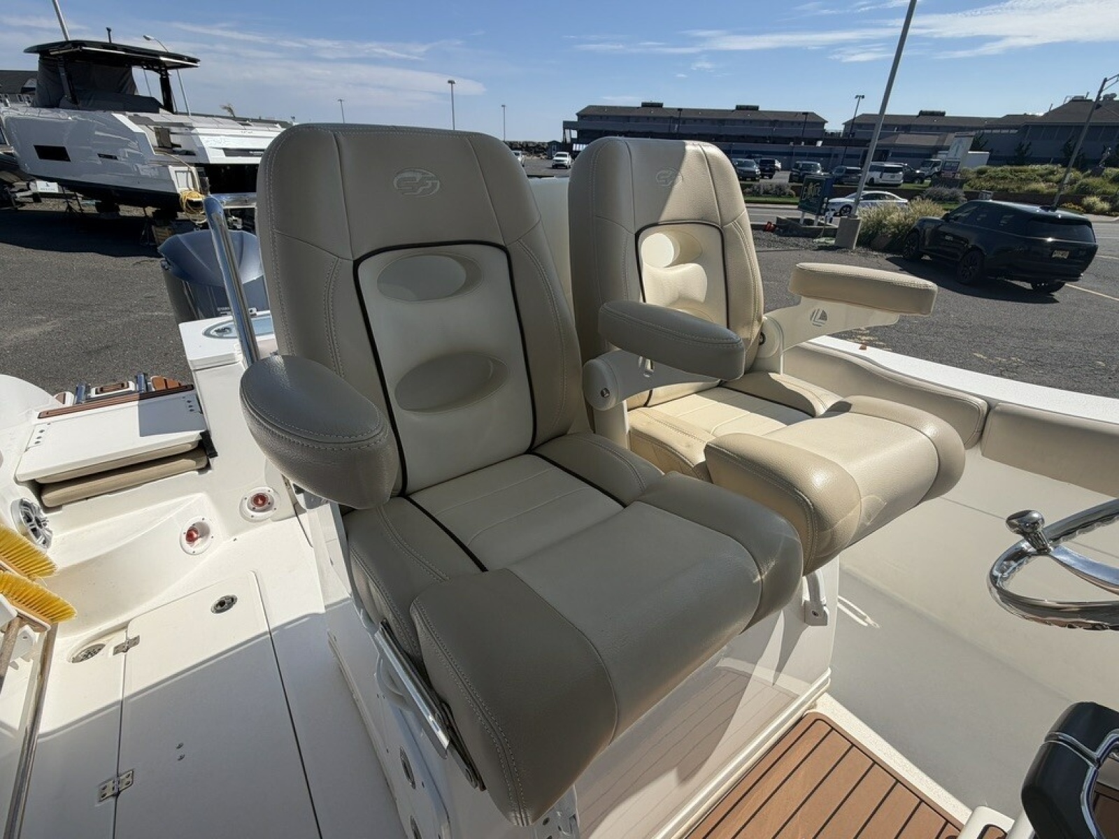 2016 Sea Fox 288 Commander