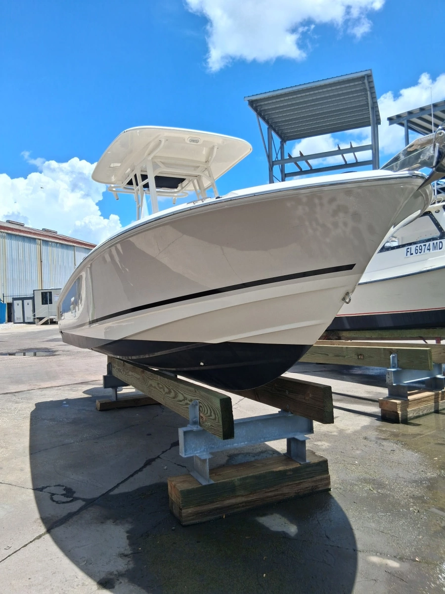 2022 Boston Whaler 