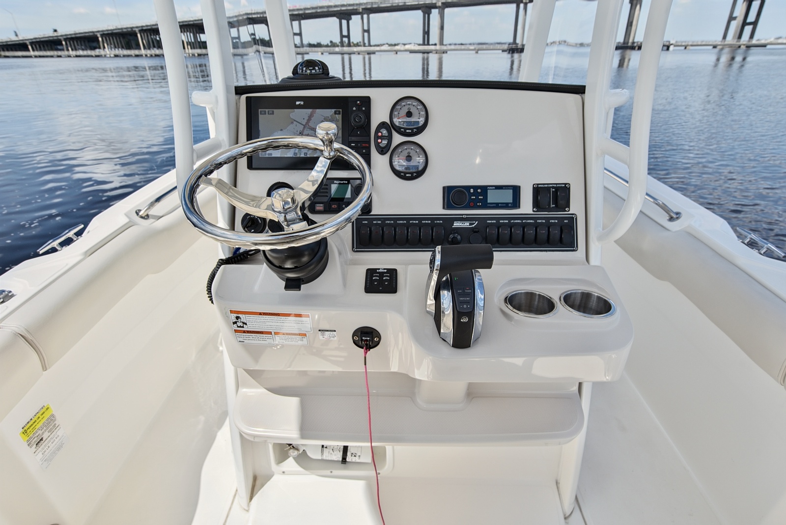2022 Boston Whaler 