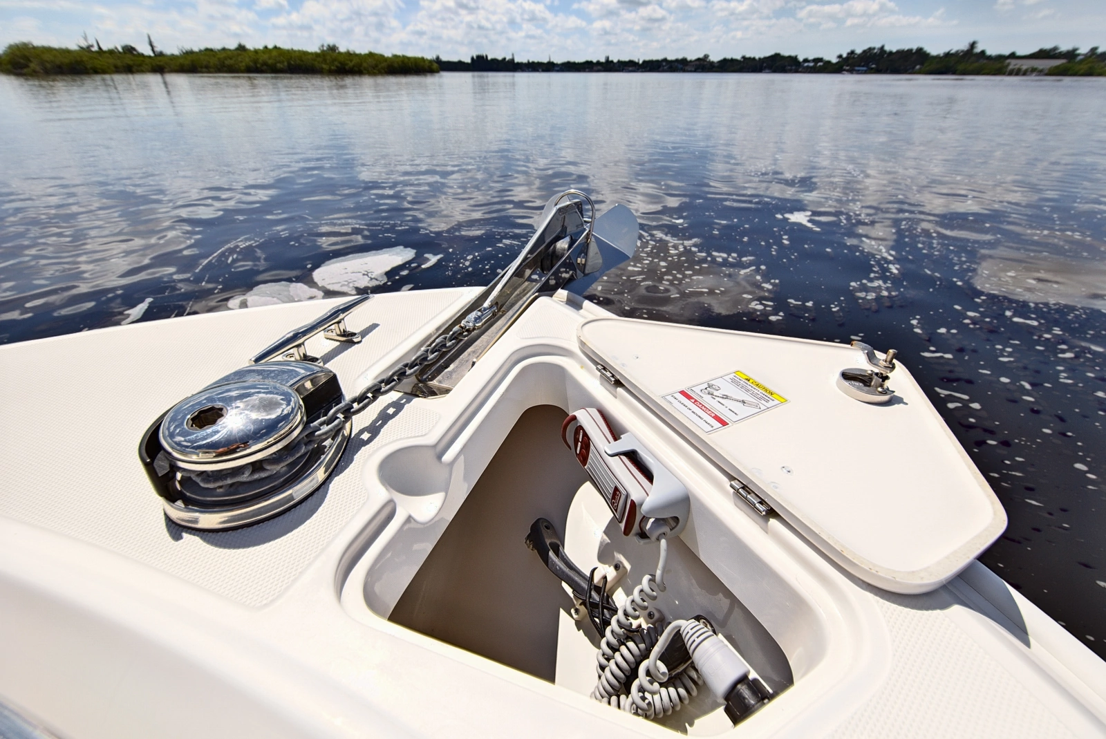 2022 Boston Whaler 230 Outrage